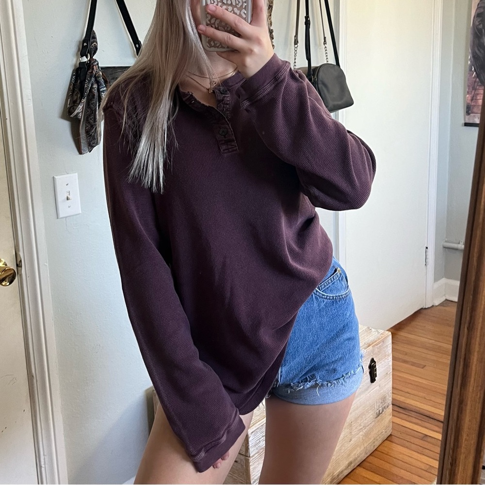 🍂5/$25🍂 Maroon Henley Tee